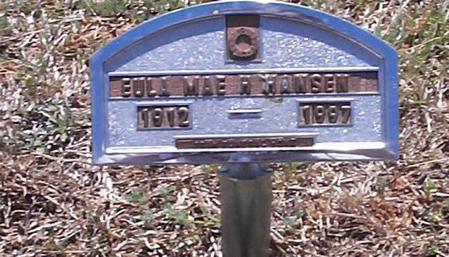 Metal grave marker for Eula Mae H. Hansen