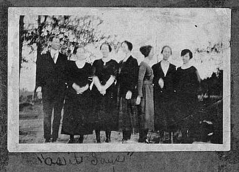 Group photograph; Missouri Jane Bramlett Holland is second from the left